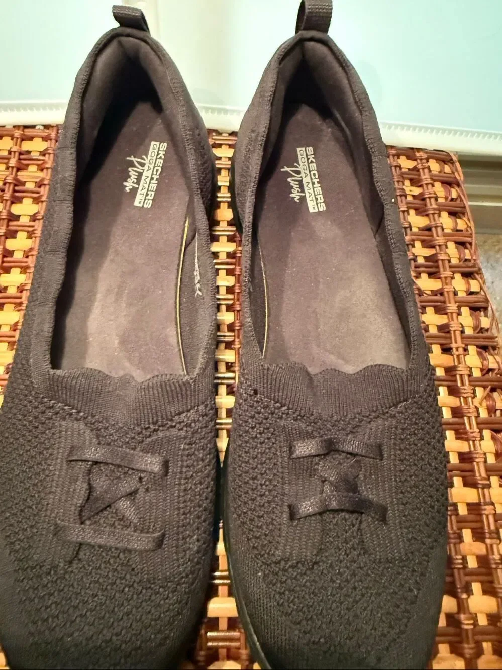 Skechers Stretch Fit Plush Memory Foam Slip On Sz. 11 Black style #137045